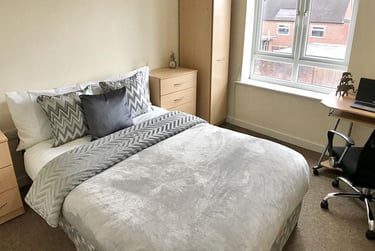 1 bed house, Hassell Street, Basford, Newcastle under Lyme, ST51BF - Image 1